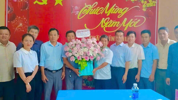 THƯỜNG TRỰC ĐẢNG ỦY XÃ ĐĂK TỜ KAN GẶP MẶT KỶ NIỆM 96 NĂM NGÀNH TUYÊN GIÁO CỦA ĐẢNG
