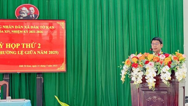 HỘI ĐỒNG NHÂN XÃ ĐĂK TỜ KAN TỔ CHỨC KỲ HỌP THỨ 2 HĐND XÃ, KHOÁ XIV, NHIỆM KỲ 2021-2026