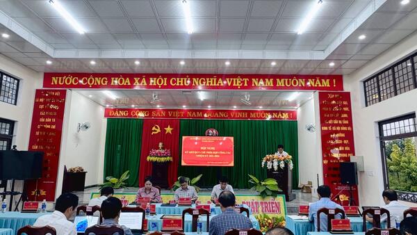 HỘI NGHỊ KÝ KẾT QUY CHẾ PHỐI HỢP CÔNG TÁC GIỮA THƯỜNG TRỰC HĐND, UBND VÀ BAN THƯỜNG TRỰC ỦY BAN MTTQ VIỆT NAM XÃ ĐĂK TỜ KAN
